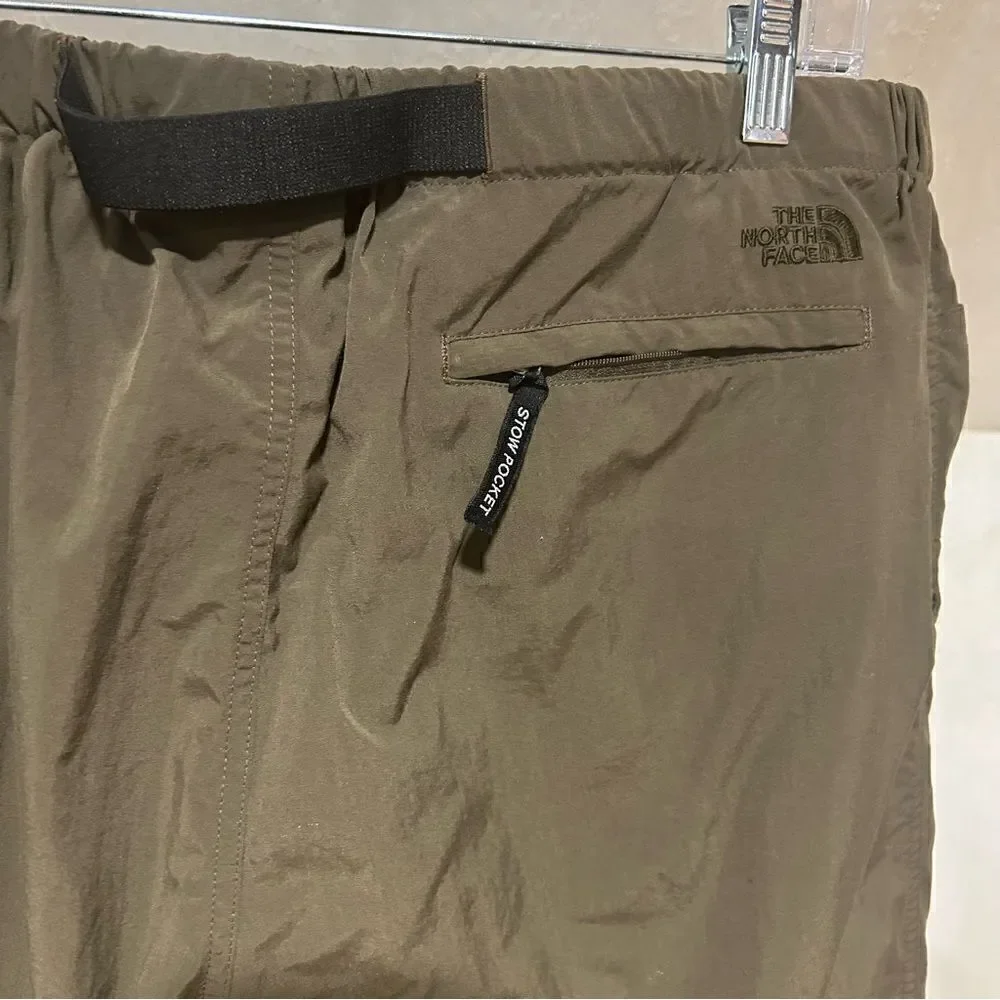 The North Face Green Nylon Outdoor Travel Cargo Pants